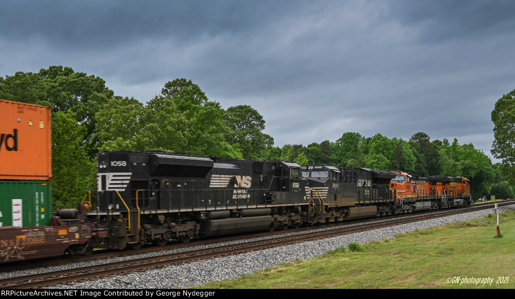 BNSF leads a double stack